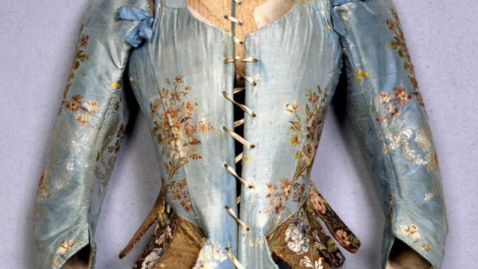 6.-Corpetto-femminile-14034-M-940x520 “Il Capriccio e la Ragione. Eleganze del Settecento europeo