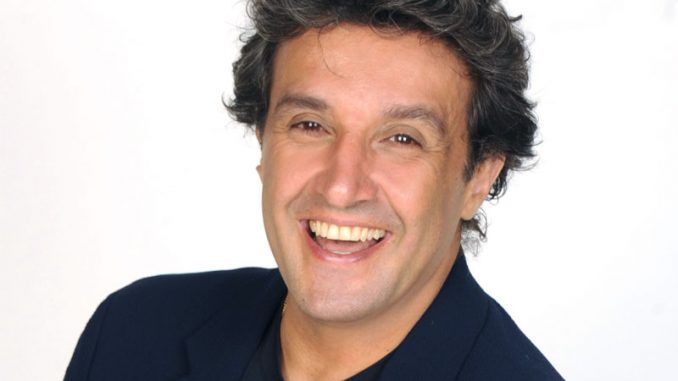 Flavio Insinna, finalmente le scuse ma poi attacca: filmati rubati per ottenere ascolti attacca