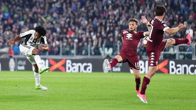 Juventus-Torino 1-1: Higuain pareggia al 92', festa scudetto rinviata. Ecco le pagelle Juventus-Torino 1-1: Higuain pareggia al 92', festa scudetto rinviata. Ecco le pagelle