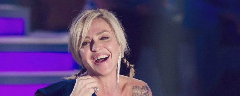 Paola Barale la rivelazione sul suo rapporto con Gianni Sperti suo