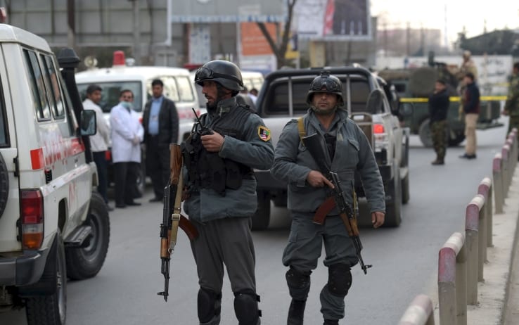 Afghanistan, attacco alla sede della tv di stato: 4 feriti Afghanistan, attacco alla sede della tv di stato: 4 feriti