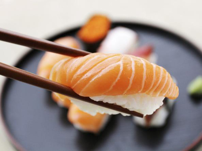 http://www.corriere.it/salute/malattie_infettive/17_maggio_12/verme-parassita-che-puo-nascondersi-sushi-f1dff3c2-3707-11e7-91e3-ae024e503e5d.shtml?cmpid=SF020103COR sushi