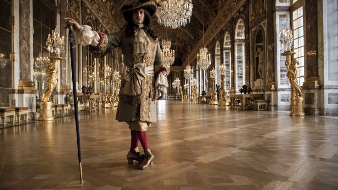 Versailles: in arrivo una nuova serie tv per rievocare il leggendario Re Sole Versailles: in arrivo una nuova serie tv per rievocare il leggendario Re Sole