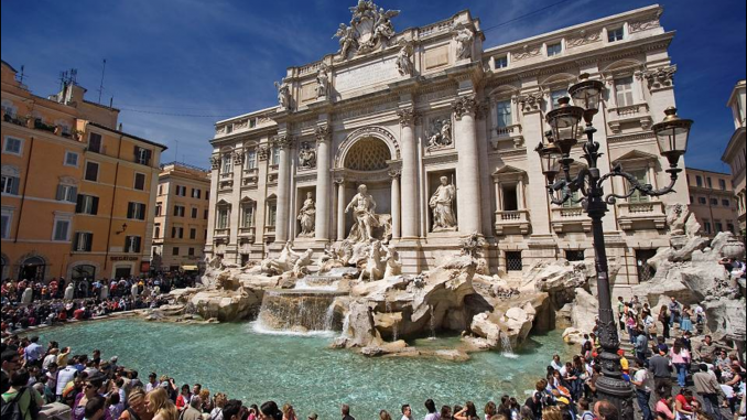 Roma, stop a bivacchi in fontane: multe da 240 euro Roma