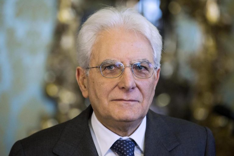 Vaccini: Sergio Mattarella firma il decreto, vaccinazioni obbligatorie fino ai 6 anni di età Vaccini