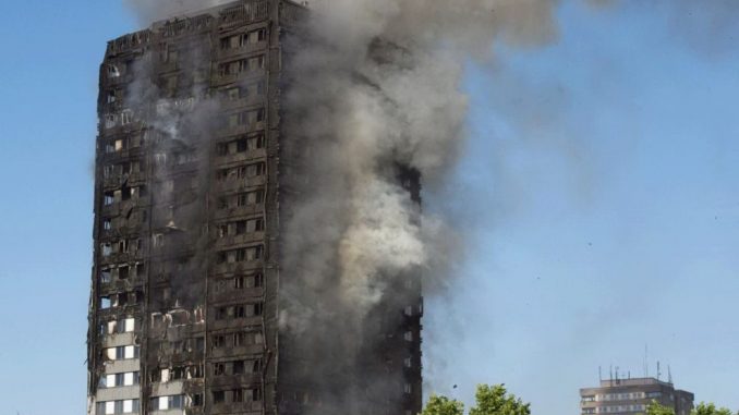 Incendio Grenfell: 6 morti e 74 feriti. Cosa è successo a Londra Incendio Grenfell: 6 morti e 74 feriti. Cosa è successo a Londra