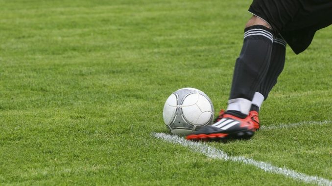 Pantaloncini da calcio: quale comprare in rete Pantaloncini da calcio