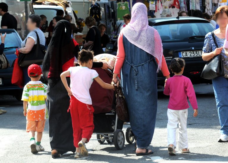 Calo residenti in Italia: meno cittadini italiani e più stranieri residenti in Italia