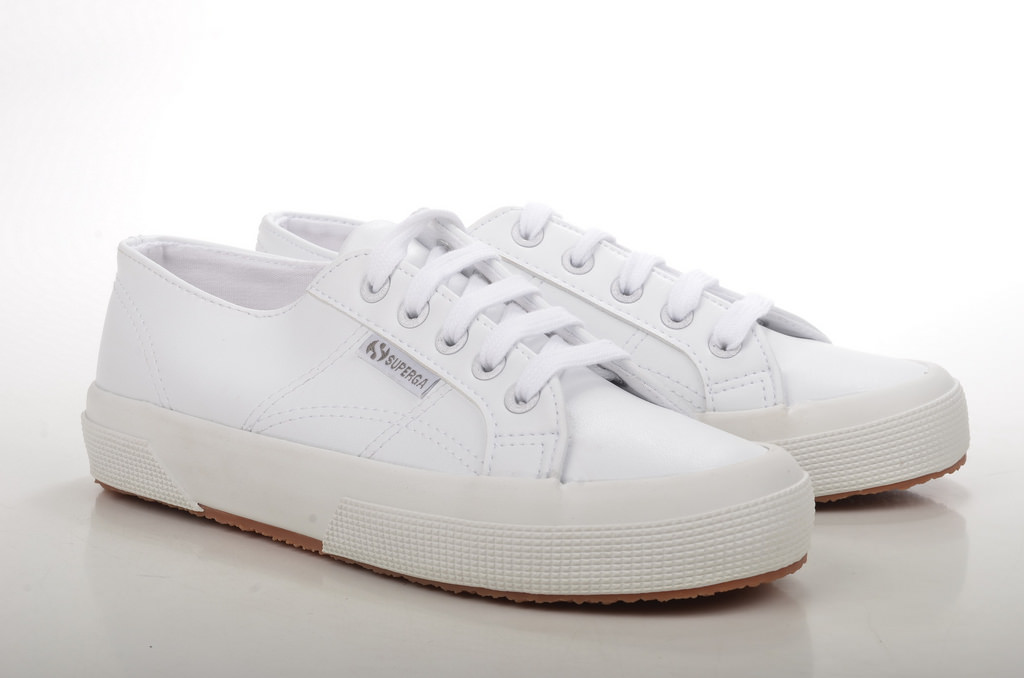 scarpe bianche superga