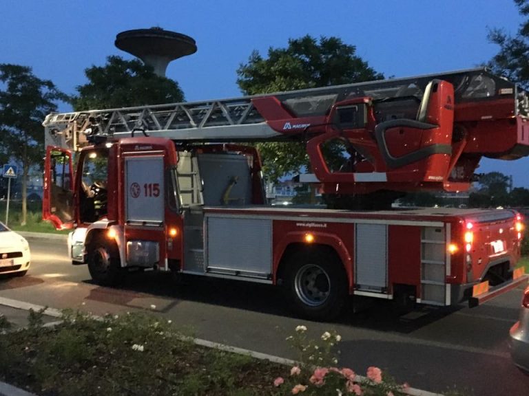 Incendio causa esalazioni di monossido, pensionato muore nel sonno Incendio causa esalazioni di monossido, pensionato muore nel sonno