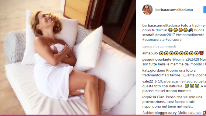 Barbara D'Urso, che scatto provocante in piscina!