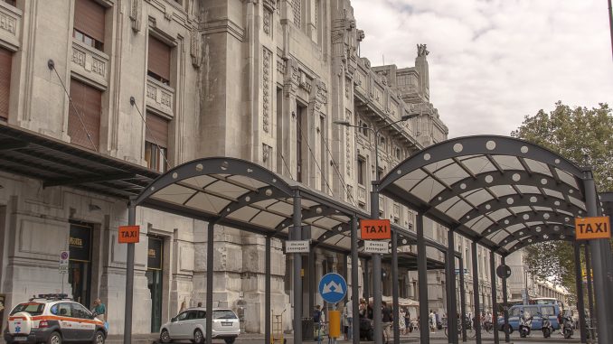 Stazione centrale poliziotto
