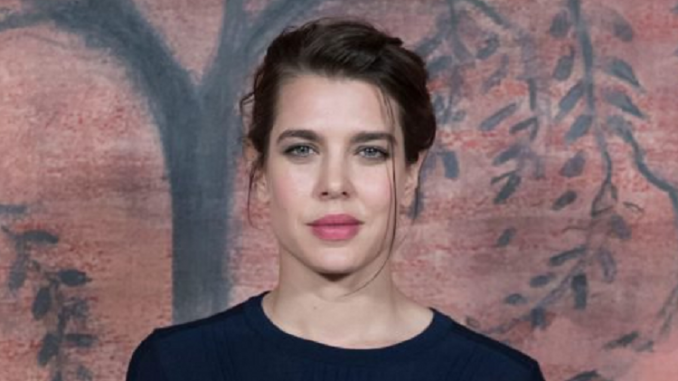 Charlotte Casiraghi ed il suo vestito sbagliato per un matrimonio