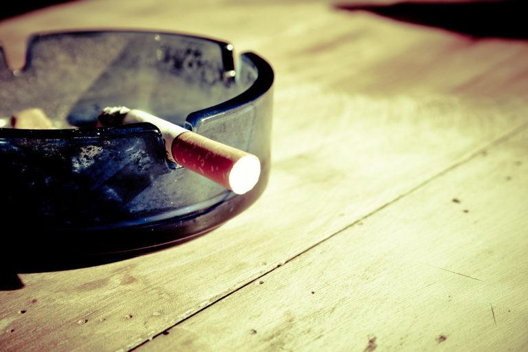 Come smettere di fumare senza ingrassare: consigli utili smettere di fumare