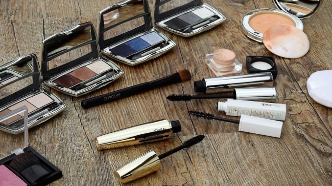 Douglas: come sfruttare le offerte sui cosmetici Cosmetici