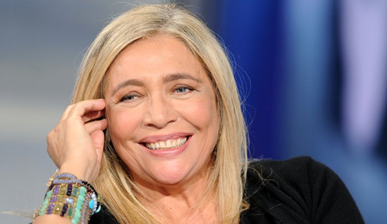 Mara Venier: "Io salvata da Maria De Filippi" Mara Venier