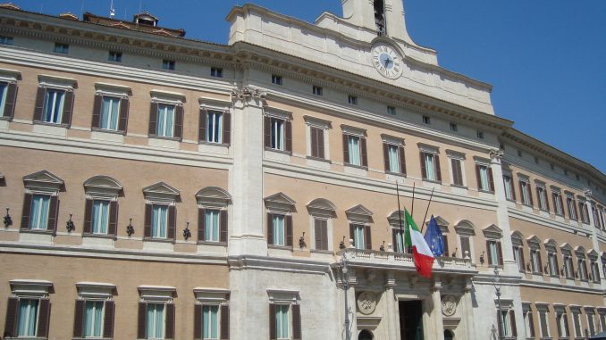 Vaccini obbligatori: 3 deputati PD aggrediti