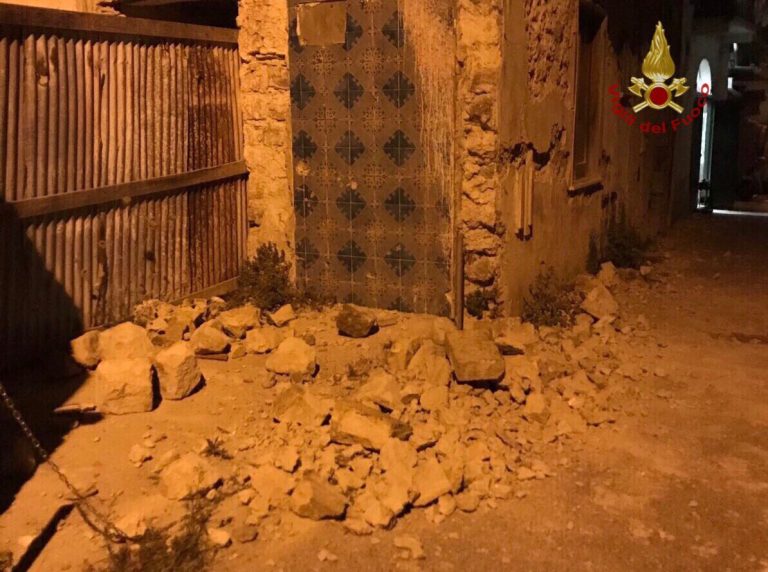Terremoto a Ischia: due donne morte, salvato bimbo di 7 mesi Ischia