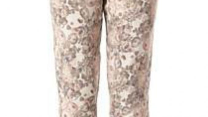 Leggins con fiori all over elenco modelli per ogni taglia modelli