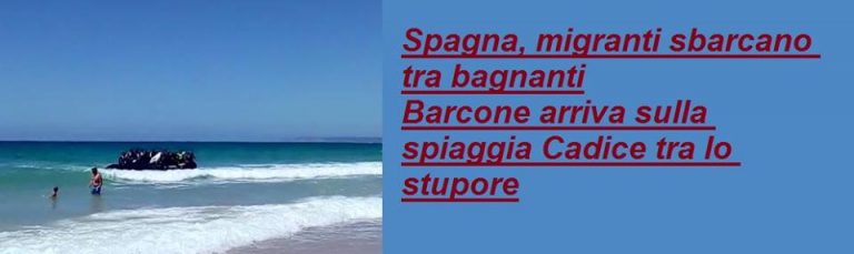 Migranti Cadice Vengono ripresi dai turisti