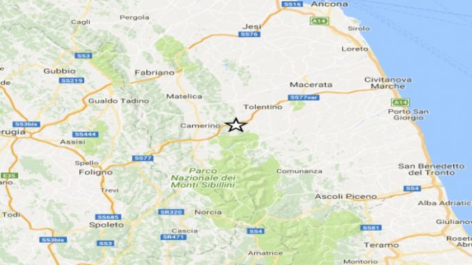 Due scosse di terremoto nella notte in provincia di Catania Due scosse di terremoto nella notte in provincia di Catania
