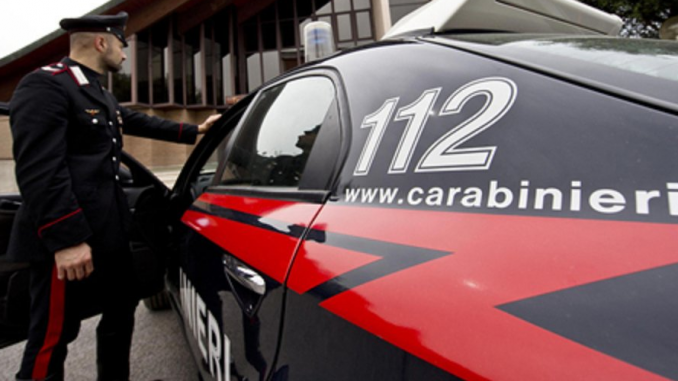 Mafia, moglie del boss ha una relazione con affiliato clan rivale: sparatoria in strada Mafia