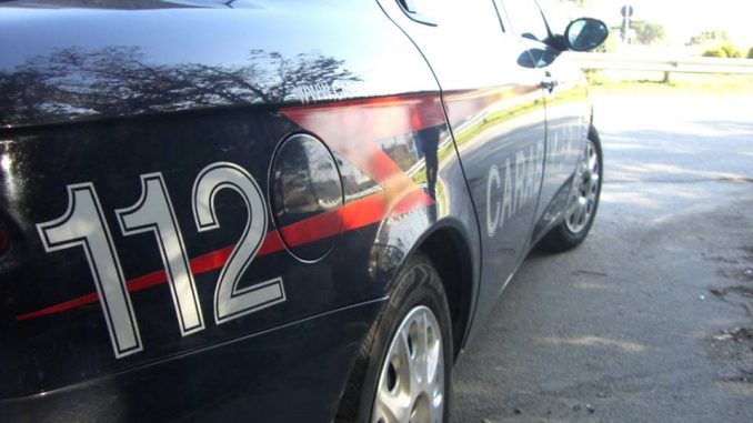 Fanno sesso con altre coppie per poi ricattarle: coppia arrestata coppia