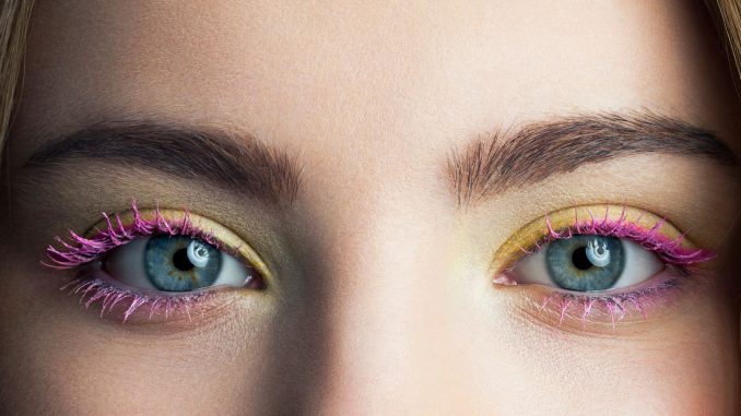 Mascara colorato: come sceglierli e usarli Mascara colorato: come sceglierli e usarliMascara colorato: come sceglierli e usarli