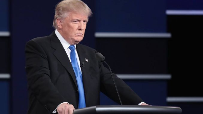 Usa, Trump lancia il 'real news' su Facebook news