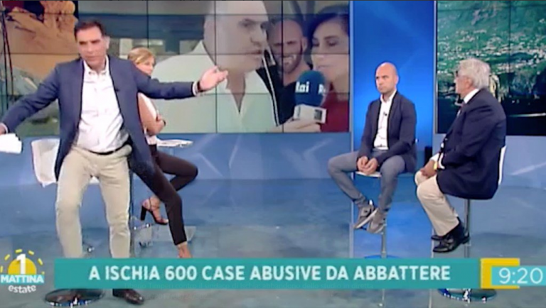Unomattina, bufera Timperi-sindaco Ischia: il conduttore lascia lo studio Timperi