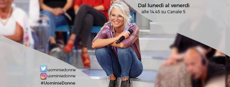 Uomini e Donne, scoppia l'amore nel programma di Maria De Filippi Uomini e Donne