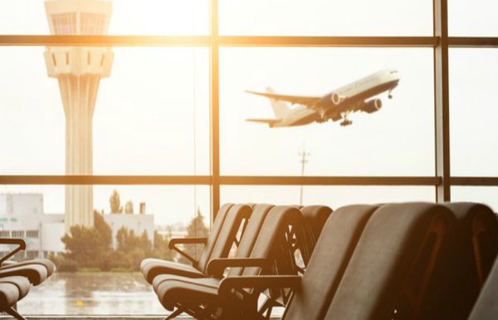 Abbandona figlio di 9 mesi per andare in vacanza al suo ritorno la tragedia Figlio