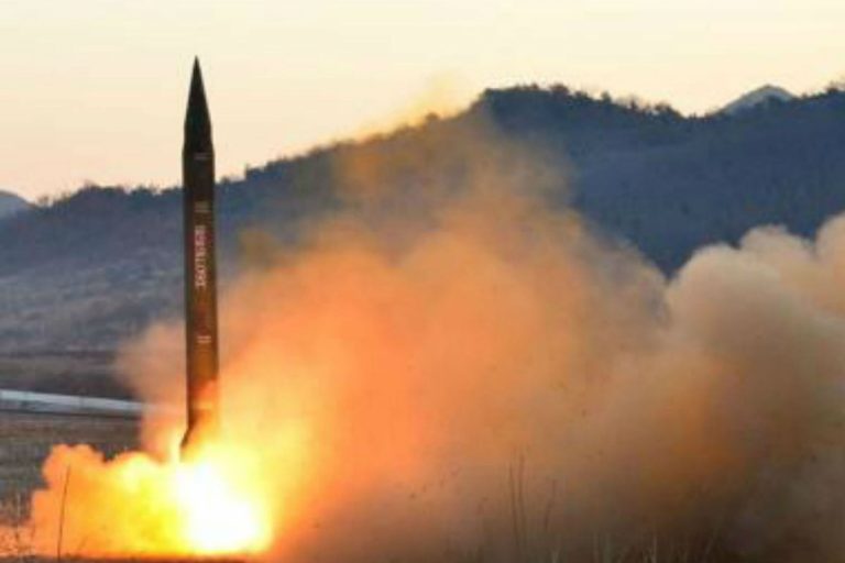 Corea del Nord, Seul: 'Jet Usa simulano bombardamento' Corea del Nord