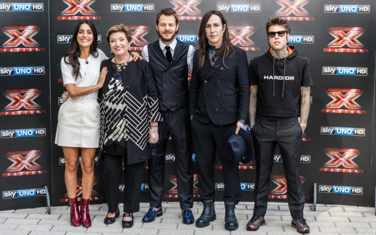 I GIUDICI DI X FACTOR CON ALESSANDRO CATTELAN. I GIUDICI DI X FACTOR CON ALESSANDRO CATTELAN.