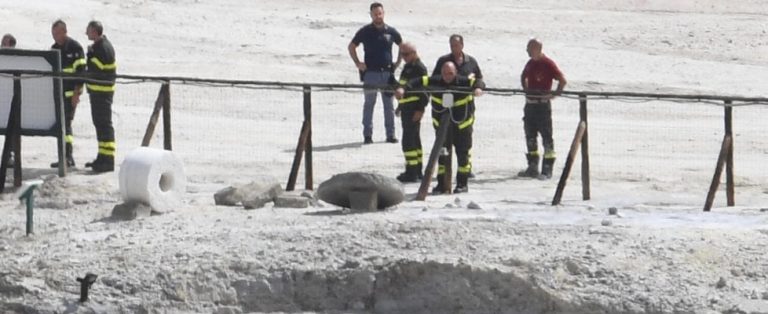 Tragedia Solfatara diventa un caso: assente sistema di allarme e sorveglianza solfatara