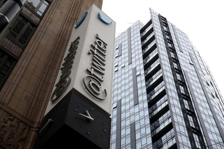 Russiagate, Twitter sospende duecento account tra cui Rt Russiagate, Twitter sospende duecento account tra cui Rt