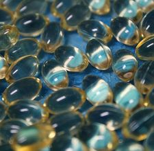 Le vitamine per donne incinte aiutano per crescita di capelli