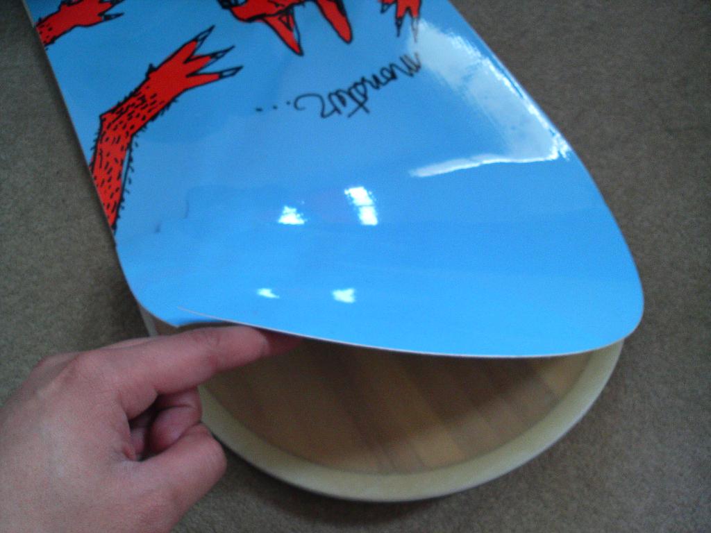 i materiali che compongono una tavola da snowboard topsheet nucleo snowboard top sheet