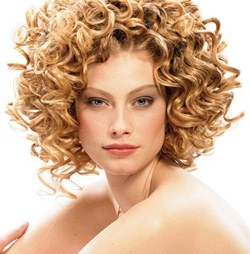 capelli ricci medi 2