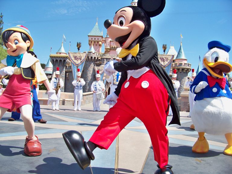 disneyland topolino