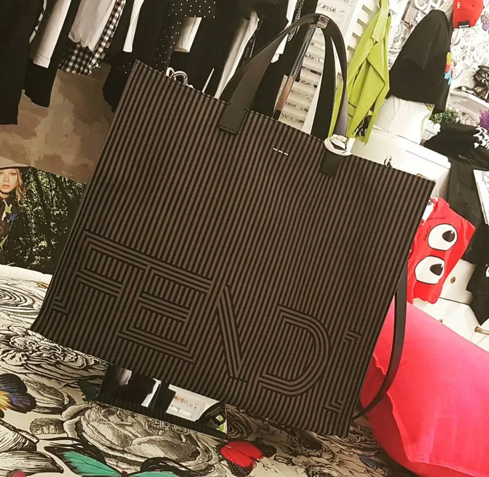 Controllare i numeri di serie fendi