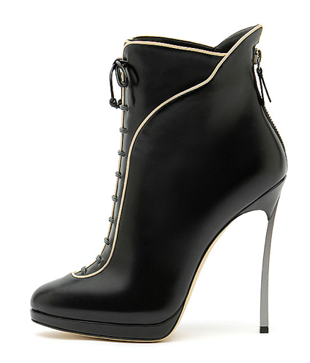 Casadei: stivaletto stringato della linea Blade, Collezione Autunno/Inverno 2011/2012