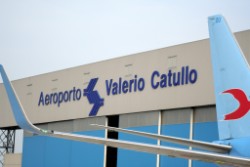 http://www.notizie.it/wp-content/uploads/2011/11/aeroporto_di_verona.jpg