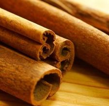 article page main ehow images a07 sc vv bake cinnamon extract 800x800