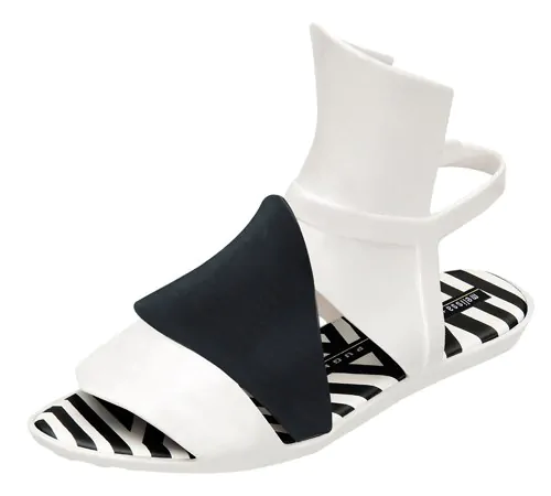 gareth pugh disegna per melissa 2 111621 XL