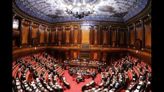 senato.jpg.620x350 q85 ltrbx