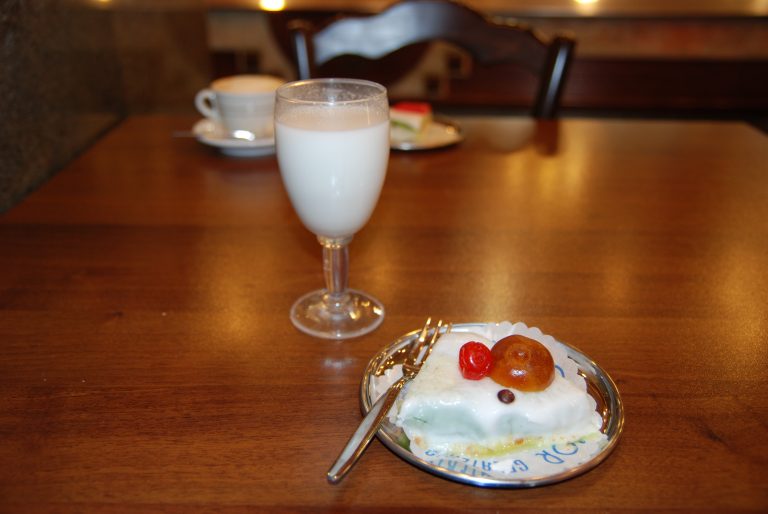 latte di mandorle