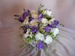 purple and cream bouquet