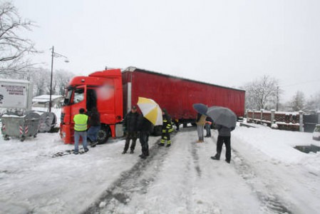 camionista trovato privo di vita nel suo tir