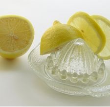 article page main ehow images a07 8n 5b put lemon juice face overnight 800x800